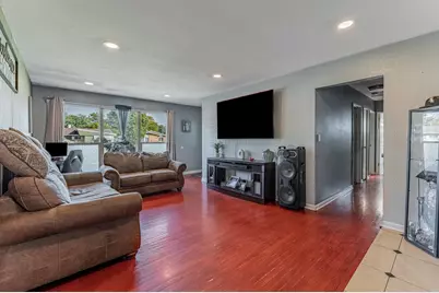 840 N Craig Place, Addison, IL 60101 - Photo 8