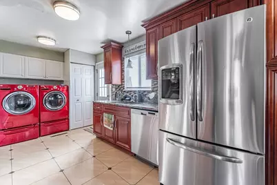 840 N Craig Place, Addison, IL 60101 - Photo 18