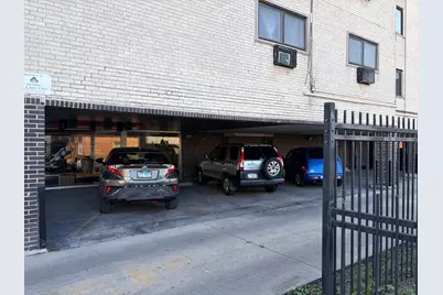 7540 N Ridge Boulevard #5A, Chicago, IL 60645 - Photo 1