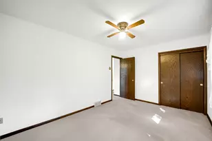 7903 W 102nd St, Palos Hills, IL 60465 - Photo 16