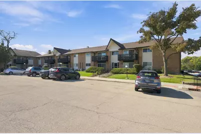 19A Kingery Quarter #204, Willowbrook, IL 60527 - Photo 12