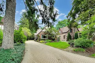 1216 E Mayfair Rd, Arlington Heights, IL 60004 - Photo 2