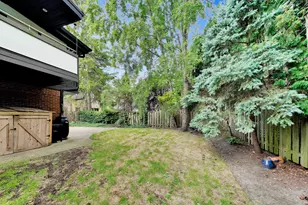 1216 E Mayfair Rd, Arlington Heights, IL 60004 - Photo 32