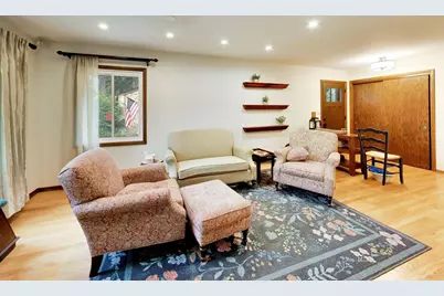 1216 E Mayfair Road, Arlington Heights, IL 60004 - Photo 4
