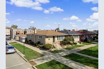 7058 W 63rd Place, Chicago, IL 60638 - Photo 2