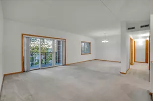 55 S Hale St, Palatine, IL 60067 - Photo 10