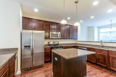 405 Alpine Springs Drive, Vernon Hills, IL 60061 - Photo 12