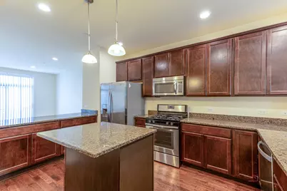 405 Alpine Springs Drive, Vernon Hills, IL 60061 - Photo 14