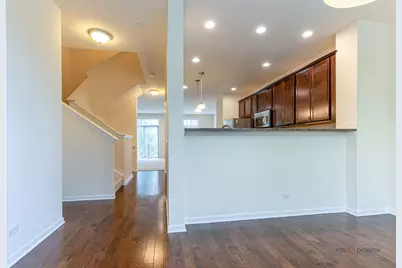 405 Alpine Springs Drive, Vernon Hills, IL 60061 - Photo 18