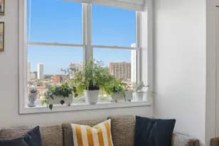 828 W Grace St, Chicago, IL 60613 - Photo 6