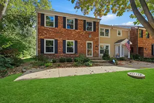 1525 Wedgefield Cir, Naperville, IL 60563 - Photo 1