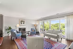 5 Oak Brook Club Dr, Oak Brook, IL 60523 - Photo 2