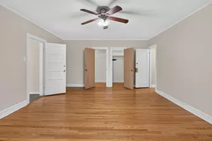 6817 S Crandon Ave, Chicago, IL 60649 - Photo 10