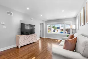 3232 N Oleander Ave, Chicago, IL 60634 - Photo 4
