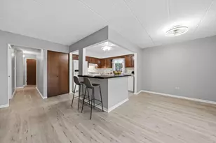 9535 SW Hwy, Oak Lawn, IL 60453 - Photo 6