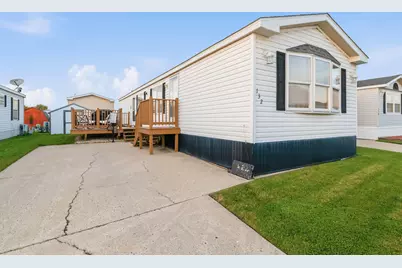 132 3rd Avenue, Bartlett, IL 60103 - Photo 1