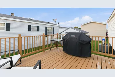 132 3rd Avenue, Bartlett, IL 60103 - Photo 2