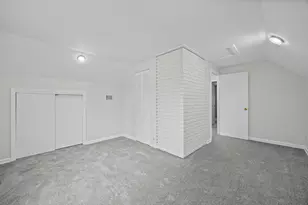 2207 Crawford Ave, Evanston, IL 60201 - Photo 18