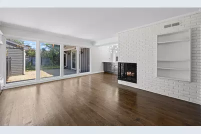 2207 Crawford Avenue, Evanston, IL 60201 - Photo 4