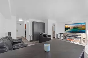 3600 N Lake Shore Dr, Chicago, IL 60613 - Photo 8