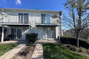 313 Meadow Green Ln, Round Lake Beach, IL 60073 - Photo 1