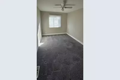 313 Meadow Green Lane #313, Round Lake Beach, IL 60073 - Photo 14