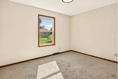 136 Harvest Glenn Drive, Davis Junction, IL 61020 - Photo 32