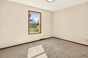 136 Harvest Glenn Dr, Davis Junction, IL 61020 - Photo 32