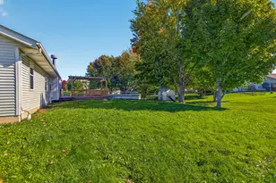 136 Harvest Glenn Dr, Davis Junction, IL 61020 - Photo 40