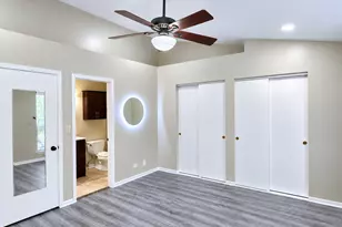 1271 Cranbrook Dr, Schaumburg, IL 60193 - Photo 8