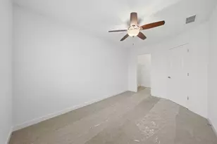 7204 W 83rd St, Bridgeview, IL 60455 - Photo 18