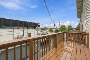 7204 W 83rd St, Bridgeview, IL 60455 - Photo 12