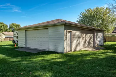 739 Roosevelt Road, Machesney Park, IL 61115 - Photo 32