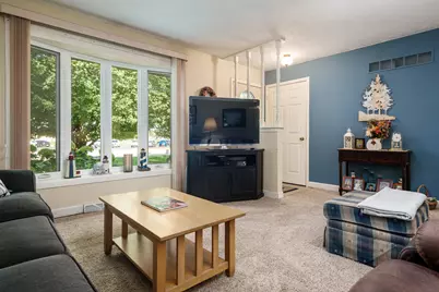 739 Roosevelt Road, Machesney Park, IL 61115 - Photo 6