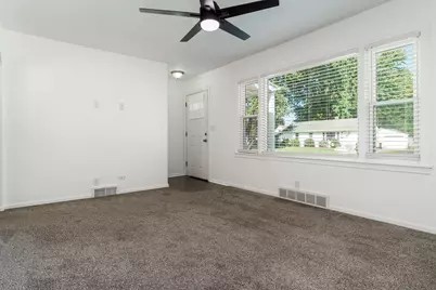 221 Merrill Avenue, Loves Park, IL 61111 - Photo 4