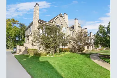 98 W Kennedy Lane, Hinsdale, IL 60521 - Photo 2