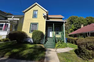 222 McKinley Ave, Waukegan, IL 60085 - Photo 1