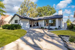 9525 Parkside Ave, Oak Lawn, IL 60453 - Photo 1