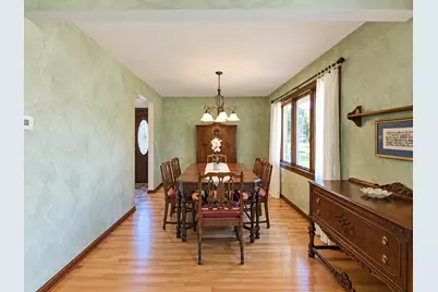 570 W Crockett Avenue, Elmhurst, IL 60126 - Photo 8