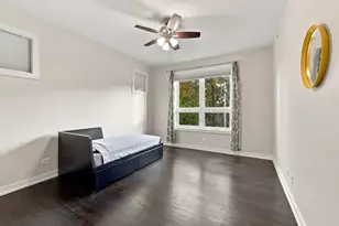 2957 W Cornelia Ave, Chicago, IL 60618 - Photo 26