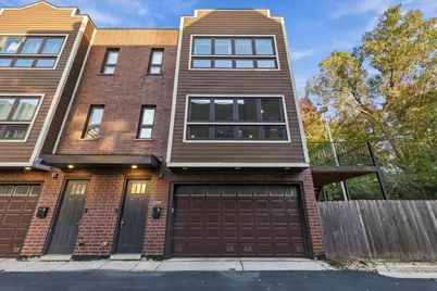 2957 W Cornelia Avenue #4, Chicago, IL 60618 - Photo 2