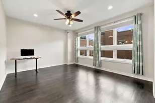 2957 W Cornelia Ave, Chicago, IL 60618 - Photo 20