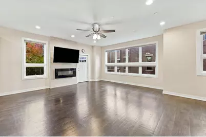 2957 W Cornelia Avenue #4, Chicago, IL 60618 - Photo 10