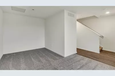 2053 Sequoia Avenue, Mundelein, IL 60060 - Photo 14