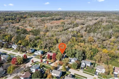 424 Harbor Drive, Carpentersville, IL 60110 - Photo 2