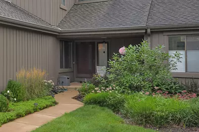 463 Woodview Road, Lake Barrington, IL 60010 - Photo 4