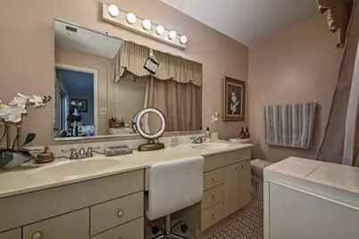 463 Woodview Road, Lake Barrington, IL 60010 - Photo 14