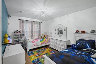 5922 S Karlov Ave, Chicago, IL 60629 - Photo 12