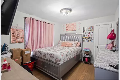 5922 S Karlov Avenue, Chicago, IL 60629 - Photo 10