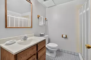 2829 W 101st St, Evergreen Park, IL 60805 - Photo 24